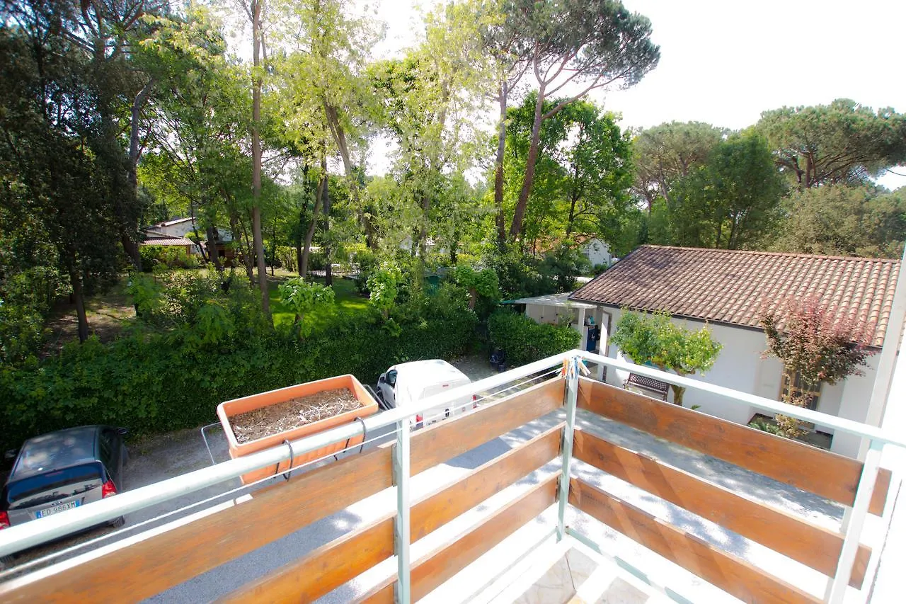 Villa Olga Marina di Massa 2*,